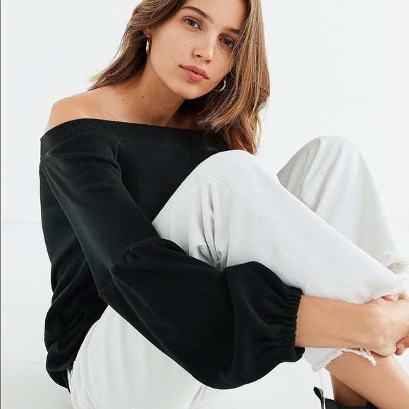 NWT UO Off Shoulder Bubble Sleeve Sweater - Picture 4 of 5